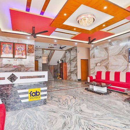 Fabhotel Shree Venkatesh Nileyam Ayodhya Exterior photo
