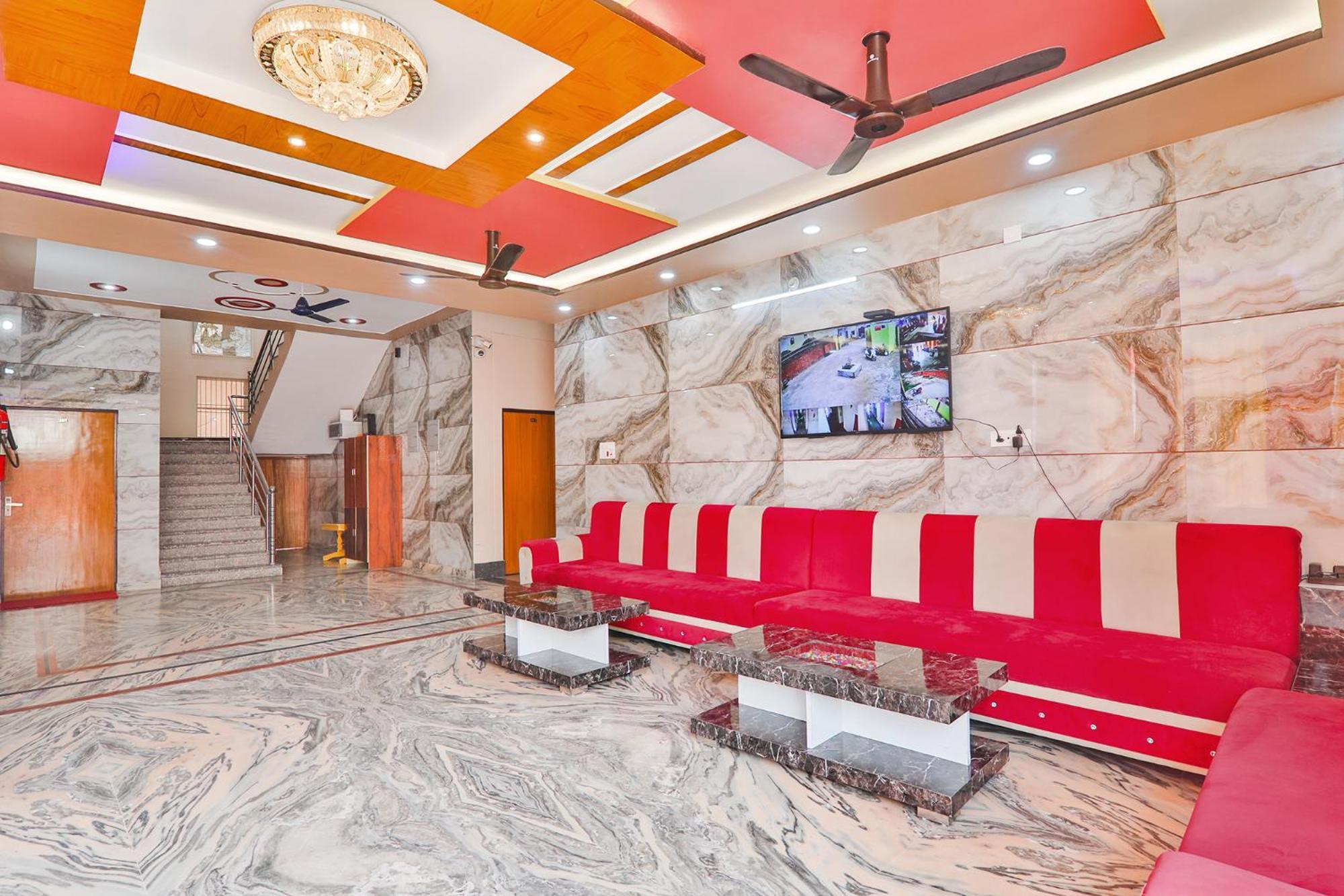 Fabhotel Shree Venkatesh Nileyam Ayodhya Exterior photo